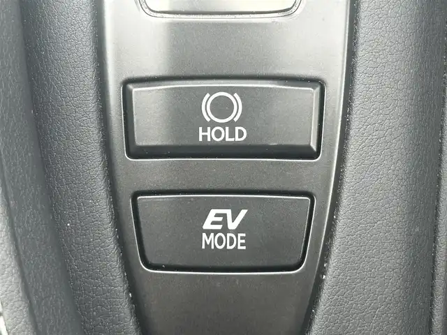 レクサス ＬＣ 500h Lパッケージ 岡山県 2017(平29)年 4.2万km ラディアントレッドコントラストレイヤリング 登録時走行距離41792km/TRDフルエアロ/サンルーフ/マークレビンソン/純正12.3インチナビ/フルセグTV(AM/FM/CD/DVD/Bluetooth)/バックカメラ/ビルトインETC2.0/ヘッドアップディスプレイ/レクサスセーフティシステム＋/・ブラインドスポットモニター/・プリクラッシュセーフティ/・レーントレーシングアシスト/・レーダークルーズコントロール/・オートマチックハイビーム/アイドリングストップ/D/N席シートヒーター/D/N席ベンチレーション/本革シート/純正フロアマット/22インチ社外AW