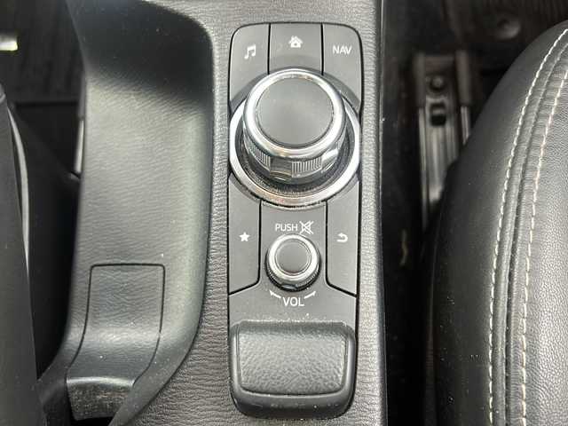 マツダ デミオ XD ブラックレザーリミテッド 大阪府 2016(平28)年 3.4万km ソウルレッドプレミアムメタリック 純正ナビ/・フルセグTV/・Bluetooth/・CD/DVD/ヘッドアップディスプレイ/クルーズコントロール/衝突軽減システム/バックカメラ/純正16インチアルミホイール/パドルシフト/ステアリンんぐスイッチ/ハーフレザーシート/シートヒーター