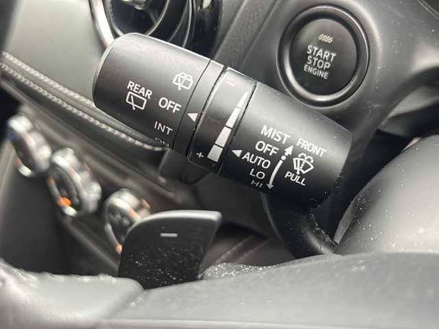 マツダ デミオ XD ブラックレザーリミテッド 大阪府 2016(平28)年 3.4万km ソウルレッドプレミアムメタリック 純正ナビ/・フルセグTV/・Bluetooth/・CD/DVD/ヘッドアップディスプレイ/クルーズコントロール/衝突軽減システム/バックカメラ/純正16インチアルミホイール/パドルシフト/ステアリンんぐスイッチ/ハーフレザーシート/シートヒーター