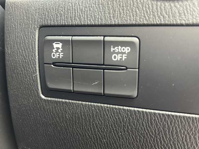 マツダ デミオ XD ブラックレザーリミテッド 大阪府 2016(平28)年 3.4万km ソウルレッドプレミアムメタリック 純正ナビ/・フルセグTV/・Bluetooth/・CD/DVD/ヘッドアップディスプレイ/クルーズコントロール/衝突軽減システム/バックカメラ/純正16インチアルミホイール/パドルシフト/ステアリンんぐスイッチ/ハーフレザーシート/シートヒーター