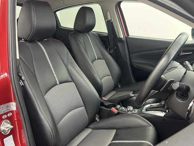 マツダ デミオ XD ブラックレザーリミテッド 大阪府 2016(平28)年 3.4万km ソウルレッドプレミアムメタリック 純正ナビ/・フルセグTV/・Bluetooth/・CD/DVD/ヘッドアップディスプレイ/クルーズコントロール/衝突軽減システム/バックカメラ/純正16インチアルミホイール/パドルシフト/ステアリンんぐスイッチ/ハーフレザーシート/シートヒーター