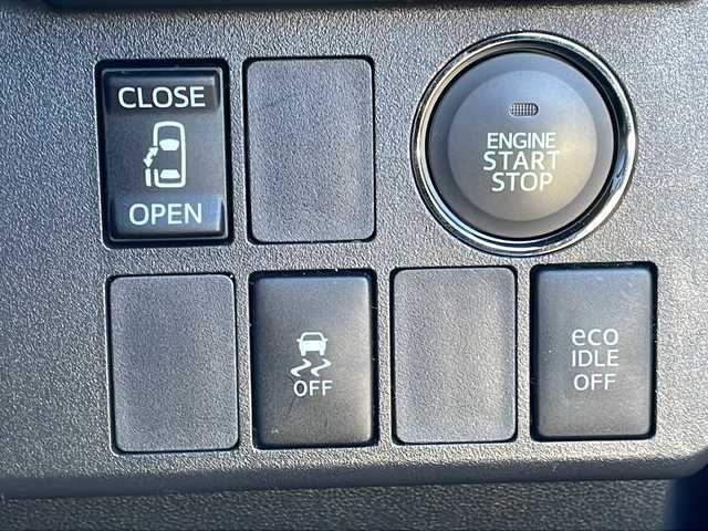 トヨタ ピクシスメガ L 福島県 2015(平27)年 6.1万km タングステングレーM 4WD 純正ナビ ワンセグTV Bluetooth 左側パワースライドドア シートヒーター オートライト HIDライト 横滑り防止 社外アルミホイール スマートキー フロアマット