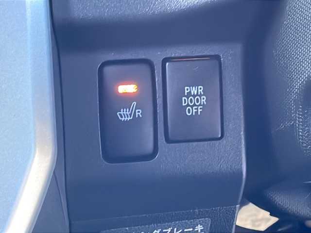 トヨタ ピクシスメガ L 福島県 2015(平27)年 6.1万km タングステングレーM 4WD 純正ナビ ワンセグTV Bluetooth 左側パワースライドドア シートヒーター オートライト HIDライト 横滑り防止 社外アルミホイール スマートキー フロアマット