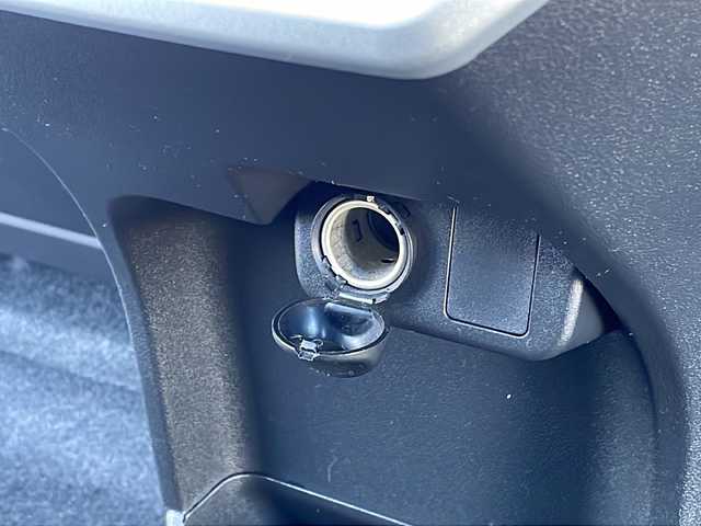 トヨタ ピクシスメガ L 福島県 2015(平27)年 6.1万km タングステングレーM 4WD 純正ナビ ワンセグTV Bluetooth 左側パワースライドドア シートヒーター オートライト HIDライト 横滑り防止 社外アルミホイール スマートキー フロアマット