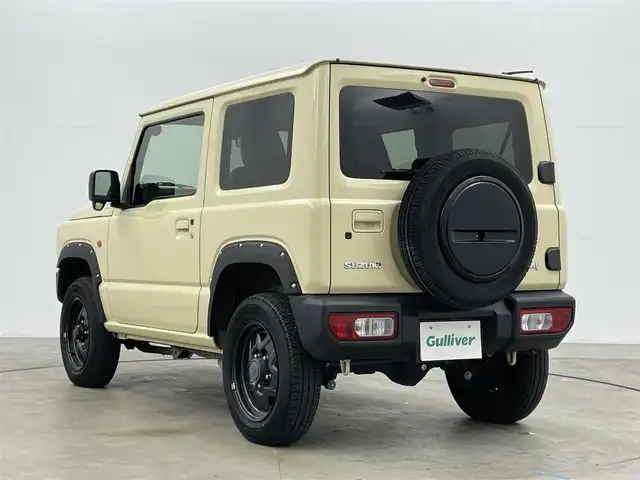 スズキ ジムニー XL 岡山県 2019(平31)年 4.9万km シフォンアイボリーM 純正8インチナビ（CN-RZ843）/・FM/AM/Bluetooth/フルセグ/CD/DVD/バックカメラ/シートヒーター/ETC/社外フロントグリル/スズキセーフティーサポート/・衝突軽減ブレーキ/・車線逸脱警報/・オートハイビーム/オートライト/・フォグライト/オートエアコン/純正フロアマット/背面タイヤ/スマートキー