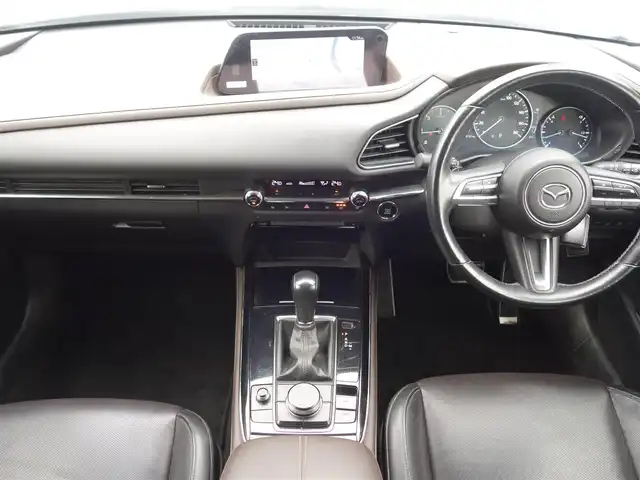 マツダ ＣＸ－３０ XD Lパッケージ 山形県 2020(令2)年 7万km スノーフレイクホワイトパールマイカ 4WD/軽油/衝突被害軽減システム/BOSEサウンド/純正メモリナビ/　　【CD DVD BT フルセグ USB AUX】/全周囲カメラ/電動リアゲート/レーダークルーズコントロール/LEDオートヘッドライト/レザーシート/パワーシート/シートヒーター/純正18インチアルミホイール/コーナーセンサー/アイドリングストップ/ステアリングスイッチ/パドルシフト/ターボ/電動格納ウィンカーミラー/スマートキー×2/ETC