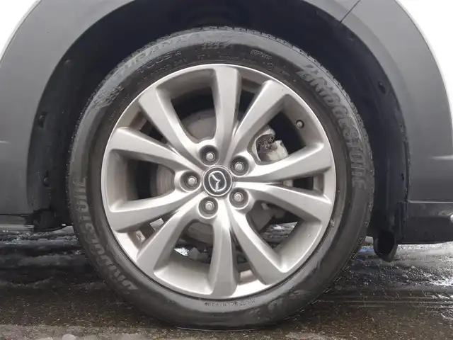 マツダ ＣＸ－３０ XD Lパッケージ 山形県 2020(令2)年 7万km スノーフレイクホワイトパールマイカ 4WD/軽油/衝突被害軽減システム/BOSEサウンド/純正メモリナビ/　　【CD DVD BT フルセグ USB AUX】/全周囲カメラ/電動リアゲート/レーダークルーズコントロール/LEDオートヘッドライト/レザーシート/パワーシート/シートヒーター/純正18インチアルミホイール/コーナーセンサー/アイドリングストップ/ステアリングスイッチ/パドルシフト/ターボ/電動格納ウィンカーミラー/スマートキー×2/ETC