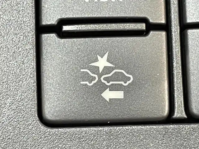 トヨタ シエンタ ハイブリッド G クエロ 愛知県 2022(令4)年 2.2万km アバンギャルドブロンズメタリック 純正ナビ/衝突軽減ブレーキ/両側電動スライドドア/パノラミックビューモニター/ビルトインETC/シートヒーター/LEDヘッドライト/クルーズコントロール/ドライブレコーダー/ステアリングヒーター/フルセグTV/Bluetooth/コーナーセンサー/レーンキープアシスト/オートハイビーム/プッシュスタート/スマートキー/スペアキー/CD/DVD再生/ミュージックサーバー/純正フロアマット/オートライト/禁煙車/ハーフレザーシート/ウィンカーミラー/電動格納ミラー/フォグランプ/ステアリングリモコン/オートエアコン/横滑り防止装置/パーキングサポートブレーキ/先行車発進