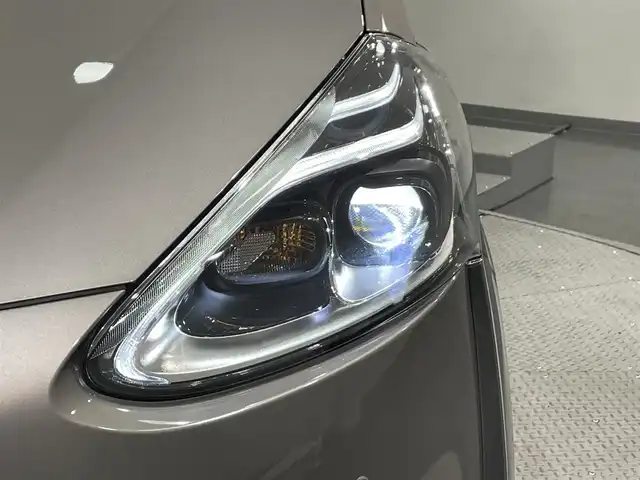 トヨタ シエンタ ハイブリッド G クエロ 愛知県 2022(令4)年 2.2万km アバンギャルドブロンズメタリック 純正ナビ/衝突軽減ブレーキ/両側電動スライドドア/パノラミックビューモニター/ビルトインETC/シートヒーター/LEDヘッドライト/クルーズコントロール/ドライブレコーダー/ステアリングヒーター/フルセグTV/Bluetooth/コーナーセンサー/レーンキープアシスト/オートハイビーム/プッシュスタート/スマートキー/スペアキー/CD/DVD再生/ミュージックサーバー/純正フロアマット/オートライト/禁煙車/ハーフレザーシート/ウィンカーミラー/電動格納ミラー/フォグランプ/ステアリングリモコン/オートエアコン/横滑り防止装置/パーキングサポートブレーキ/先行車発進