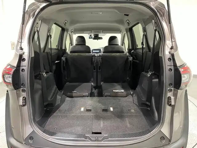 トヨタ シエンタ ハイブリッド G クエロ 愛知県 2022(令4)年 2.2万km アバンギャルドブロンズメタリック 純正ナビ/衝突軽減ブレーキ/両側電動スライドドア/パノラミックビューモニター/ビルトインETC/シートヒーター/LEDヘッドライト/クルーズコントロール/ドライブレコーダー/ステアリングヒーター/フルセグTV/Bluetooth/コーナーセンサー/レーンキープアシスト/オートハイビーム/プッシュスタート/スマートキー/スペアキー/CD/DVD再生/ミュージックサーバー/純正フロアマット/オートライト/禁煙車/ハーフレザーシート/ウィンカーミラー/電動格納ミラー/フォグランプ/ステアリングリモコン/オートエアコン/横滑り防止装置/パーキングサポートブレーキ/先行車発進