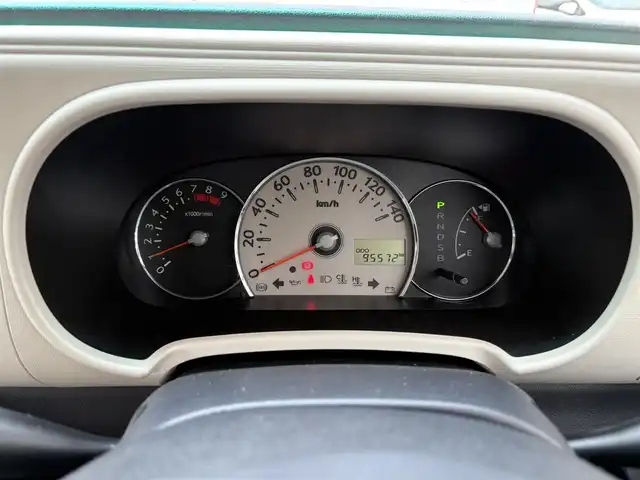 ダイハツ ミラ ココア プラスX 三重県 2012(平24)年 9.6万km ミストブルーマイカメタリック ルーフキャリア/バックカメラ/純正ナビ(Bluetooth/DVD/CD/地デジTV/SD/iPod/USB/VTR/AM/FM)/電動格納ミラー/純正フロアマット/照明付バニティミラー/メッキ加飾付フロントフォグランプ/シルバールーフレール/トップシェイドフロントウィンドウ/「Cocoa」エンブレム付イエローベージュスエード調ファブリックシート/シートバックティッシュポケット(助手席)/分割可倒式シート(リア)/フロアイルミネーション(運転席)/グローブボックスランプ