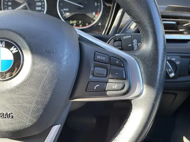 ＢＭＷ Ｘ１ xDrive 18d xライン 道東・釧路十勝 2018(平30)年 6.2万km ミネラルホワイト ４WD/純正HDDナビ/ CD/DVD/BT/USB/リアビューモニター/ミラーETC/衝突軽減ブレーキ/レーンディパーチャーアラート/クルーズコントロール/パークディスタンスコントロール/ヒルアシストコントロール/レザーシート/フロントシートヒーティング/電動フロントシート/電動テールゲート/純正18インチAW/純正フロアマット/スペアキー/取扱説明書/保証書
