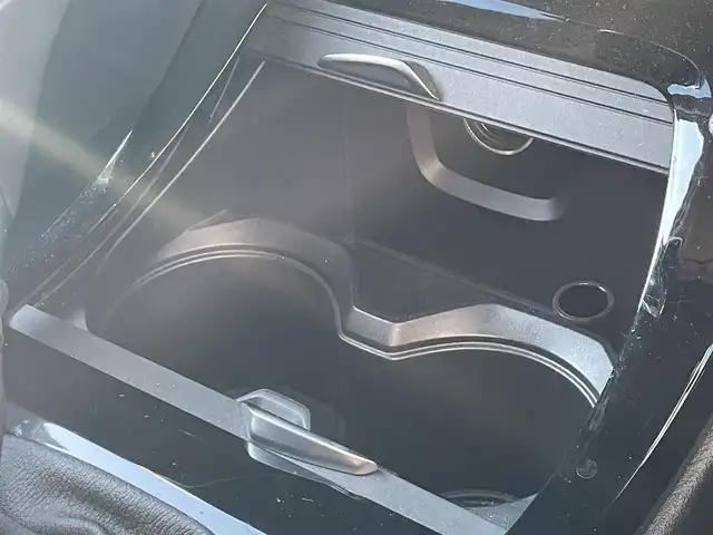 ＢＭＷ Ｘ１ xDrive 18d xライン 道東・釧路十勝 2018(平30)年 6.2万km ミネラルホワイト ４WD/純正HDDナビ/ CD/DVD/BT/USB/リアビューモニター/ミラーETC/衝突軽減ブレーキ/レーンディパーチャーアラート/クルーズコントロール/パークディスタンスコントロール/ヒルアシストコントロール/レザーシート/フロントシートヒーティング/電動フロントシート/電動テールゲート/純正18インチAW/純正フロアマット/スペアキー/取扱説明書/保証書