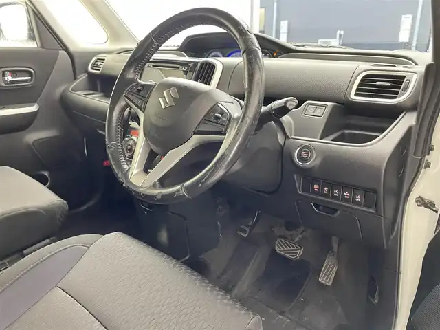 スズキ ソリオ バンディット HV MV Dカメラ ブレーキS 滋賀県 2016(平28)年 6.7万km ピュアホワイトP 禁煙車/純正ナビ（ＣＤ／ＤＶＤ／Ｂｌｕｅｔｏｏｔｈ／フルセグ）/クルーズコントロール/全方位カメラ/シートヒーター/衝突軽減ブレーキ/両側パワスラ/純正アルミホイール/フロアマット/ドアバイザー/ＥＴＣ/ステアリングスイッチ/アイドリングストップ/プッシュスタート/スマートキー