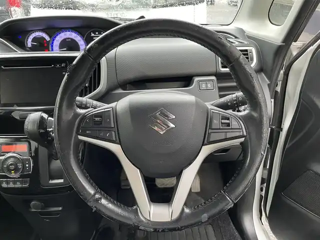 スズキ ソリオ バンディット HV MV Dカメラ ブレーキS 滋賀県 2016(平28)年 6.7万km ピュアホワイトP 禁煙車/純正ナビ（ＣＤ／ＤＶＤ／Ｂｌｕｅｔｏｏｔｈ／フルセグ）/クルーズコントロール/全方位カメラ/シートヒーター/衝突軽減ブレーキ/両側パワスラ/純正アルミホイール/フロアマット/ドアバイザー/ＥＴＣ/ステアリングスイッチ/アイドリングストップ/プッシュスタート/スマートキー