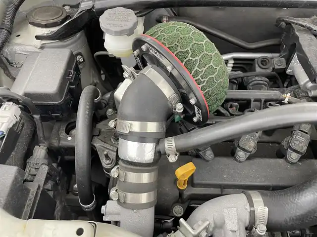 スズキ アルト ワークス 群馬県 2019(平31)年 3.7万km スチールシルバーM carrozzeria7インチディスプレイオーディオ/・AM/FM/CD/DVD/USB/Bluetooth/・AppleCarPlay/AndroidAuto/バックカメラ/HKSマフラー/HKSスーパーパワーフロー/KYBサスペンション/タワーバー/RECAROシート/ETC/純正15インチアルミホイール/プッシュスタート/スマートキー