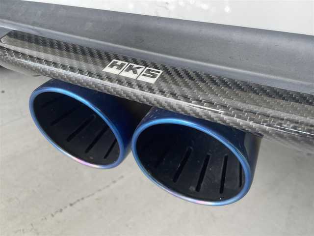 スズキ アルト ワークス 群馬県 2019(平31)年 3.7万km スチールシルバーM carrozzeria7インチディスプレイオーディオ/・AM/FM/CD/DVD/USB/Bluetooth/・AppleCarPlay/AndroidAuto/バックカメラ/HKSマフラー/HKSスーパーパワーフロー/KYBサスペンション/タワーバー/RECAROシート/ETC/純正15インチアルミホイール/プッシュスタート/スマートキー