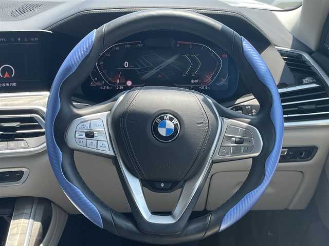 ＢＭＷ Ｘ７ xDrive35d デザインピュアエクセレンス 愛知県 2020(令2)年 2.6万km 白 スカイラウンジパノラマサンルーフ/純正メーカーナビ/フルセグTV/BT/全方位カメラ/ハーマンカードン/ETC/純正21インチAW/インテリジェントセーフティ/レーダークルーズコントロール/クリアランスソナー/オートライト/ハイビームアシスタント/アクティブプロテクション/渋滞アシスタント/ドライビングアシスタントプロフェッショナル/パークアシストシステムプラス/BSM/HUD/白革シート/F/Rシートヒーター /前席エアシート/前席マッサージ機能/サーマルコンフォートパッケージ/純正フロアマット