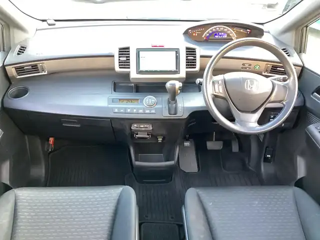 ホンダ フリード スパイク G ジャストセレクション 大阪府 2013(平25)年 13.1万km モダンスティールM ワンオーナー/社外SDナビ・フルセグTV・/　　ＣＤ・DVD・Bluetooth/両側パワースライドドア/ＨＩＤオートヘッドライト/スマートキー2個/バックカメラ/スカイルーフ/ビルトインＥＴＣ/ステアリングスイッチ/ヒルスタートアシスト/電動格納ウインカーミラー