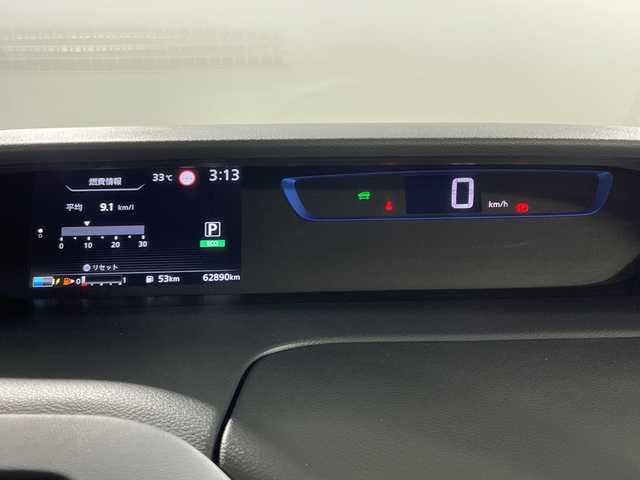 日産 セレナ e－パワー ハイウェイスター V 神奈川県 2019(平31)年 6.3万km ブリリアントホワイトパール 2トーン プロパイロット/純正9インチナビ/・BT/フルセグTV/CD/DVD/USB/アラウンドビューモニター/純正フリップダウンモニター/防水シート/シートヒーター(D/N)/両側電動ドア/電動サイドブレーキ/オートブレーキホールド/パーキングアシスト/インテリジェントルームミラー/ETC/前後ドライブレコーダー/革巻きステアリング/ステアリングスイッチ/ステアリングヒーター/Autoライト/インテリジェントキー/プッシュスタートボタン/電動格納ミラー/ウィンカーミラー/LEDヘッドライト/フォグランプ/純正フロアマット/純正ドアバイザー/純正15インチアルミホイール
