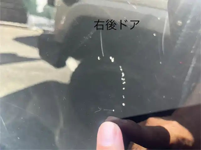トヨタ アルファード 240S タイプゴールド 三重県 2012(平24)年 6.5万km ブラック 9インチナビ（アルパイン:Bluetooth/CD/DVD/AM/FM/SD）/フリップダウンモニター（アルパイン）/バックカメラ/ドライブレコーダー/ETC/パワースライドドア（運転席側/助手席側）/パワーバックドア/車名ロゴ入ゴールドスカッフプレート/リバース連動機能付ボディ同色電動オート格納ドアミラー/ウィンカーミラー/3列シート（7人乗り）/ハーフレザー/クルーズコントロール/HIDヘッドランプ/オートライト/フロントフォグランプ/ツヤ有ブラック木目調/革巻きコンビステアリングホイール/ツヤ有ブラック木木目調加飾付シャンパンゴールドインパネ/ツヤ有ブラック木目調加飾付き回転式センターコンソールボックス/足元照明（助手席/運転席）/シルバーエンブレム付スモークメッキ加飾無塗装フロントグリル/開口部台形無塗装横桟フロントエアロバンパー/スモークメッキリング付スポーツタイプフロントフォグランプ/サイドクラッディングパネル/リアスポイラー/リアエアロバンパー/スモークレンズ/LEDリアコンビネーションランプ/スモークメッキバックドアガーニッシュ/マフラーカッター/スペアキー
