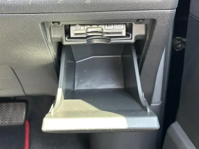 トヨタ アルファード 240S タイプゴールド 三重県 2012(平24)年 6.5万km ブラック 9インチナビ（アルパイン:Bluetooth/CD/DVD/AM/FM/SD）/フリップダウンモニター（アルパイン）/バックカメラ/ドライブレコーダー/ETC/パワースライドドア（運転席側/助手席側）/パワーバックドア/車名ロゴ入ゴールドスカッフプレート/リバース連動機能付ボディ同色電動オート格納ドアミラー/ウィンカーミラー/3列シート（7人乗り）/ハーフレザー/クルーズコントロール/HIDヘッドランプ/オートライト/フロントフォグランプ/ツヤ有ブラック木目調/革巻きコンビステアリングホイール/ツヤ有ブラック木木目調加飾付シャンパンゴールドインパネ/ツヤ有ブラック木目調加飾付き回転式センターコンソールボックス/足元照明（助手席/運転席）/シルバーエンブレム付スモークメッキ加飾無塗装フロントグリル/開口部台形無塗装横桟フロントエアロバンパー/スモークメッキリング付スポーツタイプフロントフォグランプ/サイドクラッディングパネル/リアスポイラー/リアエアロバンパー/スモークレンズ/LEDリアコンビネーションランプ/スモークメッキバックドアガーニッシュ/マフラーカッター/スペアキー
