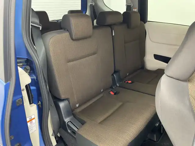 トヨタ シエンタ G 群馬県 2017(平29)年 1.9万km コバルトブルーメタリック 社外オーディオ　衝突被害軽減ブレーキ　レーンアシスト　シートヒーター　ビルトインＥＴＣ　スマートキー　両側電動スライドドア　アイドリングストップ　オートマチックハイビーム　純正フロアマット　ハロゲン