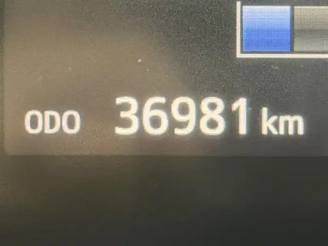 トヨタ シエンタ ハイブリッド X 大阪府 2020(令2)年 3.7万km ベージュ 純正ナビＴＶ　Ｂｌｕｅｔｏｏｔｈ接続　衝突軽減　バックカメラ　片側パワスラ　ビルトインＥＴＣ　クリアランスソナー　レーンアシスト　オートハイビーム　オートエアコン　キーレス　トヨタセーフティセンス