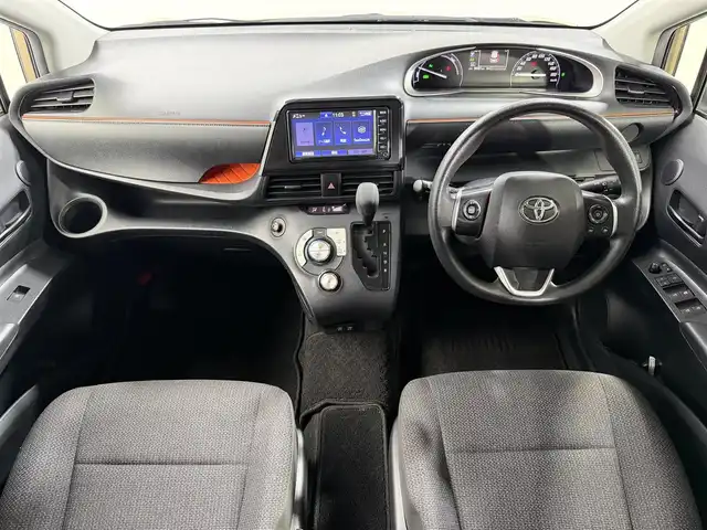 トヨタ シエンタ ハイブリッド X 大阪府 2020(令2)年 3.7万km ベージュ 純正ナビＴＶ　Ｂｌｕｅｔｏｏｔｈ接続　衝突軽減　バックカメラ　片側パワスラ　ビルトインＥＴＣ　クリアランスソナー　レーンアシスト　オートハイビーム　オートエアコン　キーレス　トヨタセーフティセンス