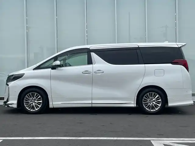 トヨタ アルファード S Cパッケージ 神奈川県 2020(令2)年 7万km ホワイトパールクリスタルシャイン ・純正９．２インチナビ　/・モデリスタエアロ　/・ツインムーンルーフ　/・全周囲モニター　/・ＪＢＬ　/・両側パワスラ　/・シートヒーター　/・シートベンチレーション　/・３眼ＬＥＤヘッドランプ　/・フォグランプ/・インテリジェントパーキングアシスト/・Blu-ray　DVD　CD/・フルセグTV/・トヨタセーフティーセンス/・デジタルインナーミラー/・２列目パワーリクライニング　パワーオットマン/・スペアタイヤ/・ドライブレコーダー前後/・