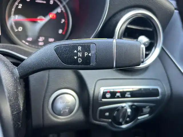 メルセデス・ベンツ Ｃ１８０ アバンギャルド 大阪府 2015(平27)年 8.8万km オブシディアンブラック レーダーセーフティP/純正ナビ/TV/バックカメラ/ACC/ブラインドスポット/純正18インチAW/LEDヘッドライト/クリアランスソナー/ハーフ革/Dメモリ付きパワーシート/シートヒーター/パドルシフト/ETC/ドラレコ