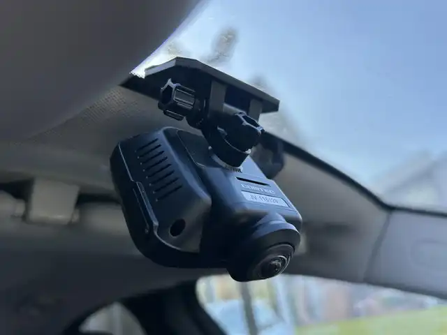 メルセデス・ベンツ Ｃ１８０ アバンギャルド 大阪府 2015(平27)年 8.8万km オブシディアンブラック レーダーセーフティP/純正ナビ/TV/バックカメラ/ACC/ブラインドスポット/純正18インチAW/LEDヘッドライト/クリアランスソナー/ハーフ革/Dメモリ付きパワーシート/シートヒーター/パドルシフト/ETC/ドラレコ