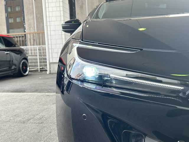 トヨタ プリウス Z 京都府 2023(令5)年 1万km アティチュードブラックマイカ 純正12.3インチディスプレイナビ/フルセグテレビ/アラウンドビューモニター/Miracast/ワイヤレス充電/Bluetooth/デジタルインナーミラー/メモリーパワーシート/シートヒーター＆ベンチレーション/ステアリングヒーター/トヨタセーフティーセンス/アドバンスドパーク/ブラインドスポットモニター/クリアランスソナー/プリクラシュセーフティー/リヤクロストラフィックアラート/ロードサインアシスト/レーダークルーズコントロール/プロアクティブドライビングアシスト/ワンオーナー/禁煙車/ビルトインETC2.0/ウィンカーミラー/電動格納ミラー