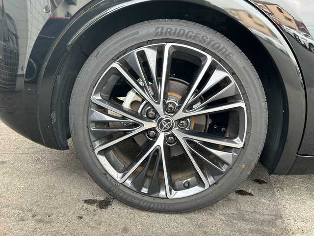 トヨタ プリウス Z 京都府 2023(令5)年 1万km アティチュードブラックマイカ 純正12.3インチディスプレイナビ/フルセグテレビ/アラウンドビューモニター/Miracast/ワイヤレス充電/Bluetooth/デジタルインナーミラー/メモリーパワーシート/シートヒーター＆ベンチレーション/ステアリングヒーター/トヨタセーフティーセンス/アドバンスドパーク/ブラインドスポットモニター/クリアランスソナー/プリクラシュセーフティー/リヤクロストラフィックアラート/ロードサインアシスト/レーダークルーズコントロール/プロアクティブドライビングアシスト/ワンオーナー/禁煙車/ビルトインETC2.0/ウィンカーミラー/電動格納ミラー