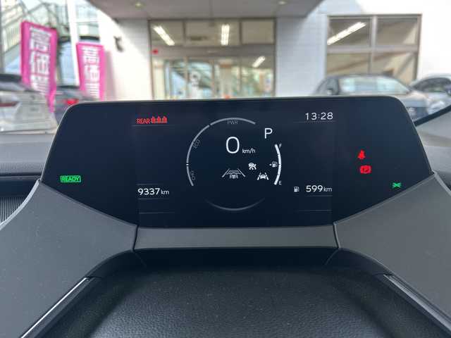 トヨタ プリウス Z 京都府 2023(令5)年 1万km アティチュードブラックマイカ 純正12.3インチディスプレイナビ/フルセグテレビ/アラウンドビューモニター/Miracast/ワイヤレス充電/Bluetooth/デジタルインナーミラー/メモリーパワーシート/シートヒーター＆ベンチレーション/ステアリングヒーター/トヨタセーフティーセンス/アドバンスドパーク/ブラインドスポットモニター/クリアランスソナー/プリクラシュセーフティー/リヤクロストラフィックアラート/ロードサインアシスト/レーダークルーズコントロール/プロアクティブドライビングアシスト/ワンオーナー/禁煙車/ビルトインETC2.0/ウィンカーミラー/電動格納ミラー