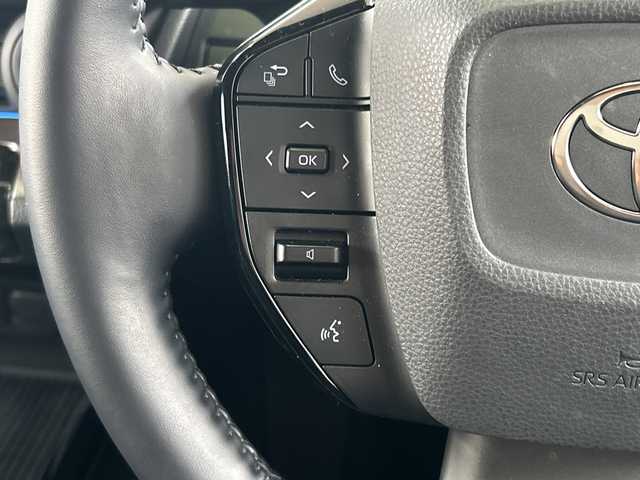 トヨタ プリウス Z 京都府 2023(令5)年 1万km アティチュードブラックマイカ 純正12.3インチディスプレイナビ/フルセグテレビ/アラウンドビューモニター/Miracast/ワイヤレス充電/Bluetooth/デジタルインナーミラー/メモリーパワーシート/シートヒーター＆ベンチレーション/ステアリングヒーター/トヨタセーフティーセンス/アドバンスドパーク/ブラインドスポットモニター/クリアランスソナー/プリクラシュセーフティー/リヤクロストラフィックアラート/ロードサインアシスト/レーダークルーズコントロール/プロアクティブドライビングアシスト/ワンオーナー/禁煙車/ビルトインETC2.0/ウィンカーミラー/電動格納ミラー