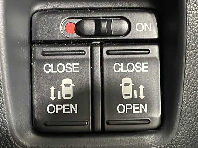 ホンダ Ｎ ＢＯＸ モデューロ X G ターボP 広島県 2015(平27)年 6.9万km ポリッシュドメタルメタリック 社外ナビ/両側パワースライドドア/バックカメラ/シティブレーキアクティブシステム/クルーズコントロール/パドルシフト/ハーフレザーシート/HIDヘッドランプ/純正15インチAW/ETC/ドライブレコーダー