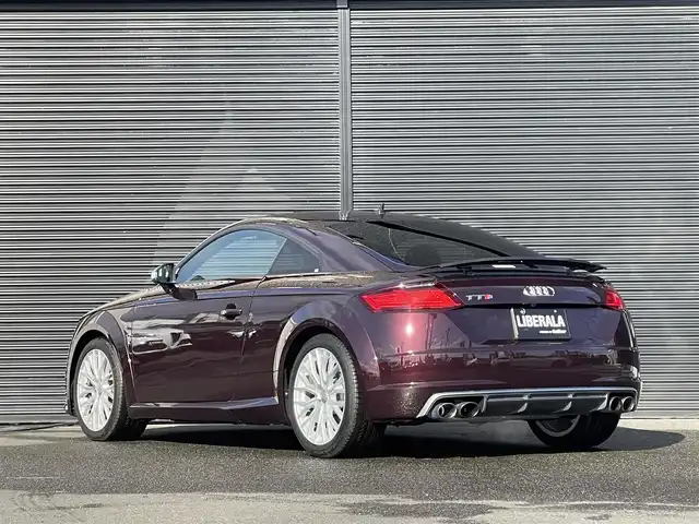 アウディ ＴＴＳクーペ ベースグレード 山梨県 2017(平29)年 1.2万km シラーズレッドメタリック Ａｕｄｉ　Ｅｘｃｌｕｓｉｖｅカラー　/Ｂ＆Ｏ　/灰革　/マトリクスＬＥＤ　/コンフォートＡ　/Ｐシート　/シートＨ　/デジタルメーター　/ＢＴ　/フルセグ　/Ｂカメラ　/クルコン　/Ａハイビーム　/スペアキー　/保証書