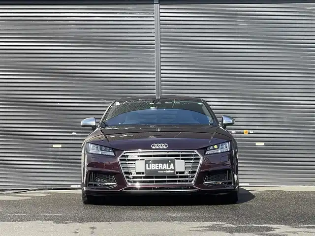 アウディ ＴＴＳクーペ ベースグレード 山梨県 2017(平29)年 1.2万km シラーズレッドメタリック Ａｕｄｉ　Ｅｘｃｌｕｓｉｖｅカラー　/Ｂ＆Ｏ　/灰革　/マトリクスＬＥＤ　/コンフォートＡ　/Ｐシート　/シートＨ　/デジタルメーター　/ＢＴ　/フルセグ　/Ｂカメラ　/クルコン　/Ａハイビーム　/スペアキー　/保証書