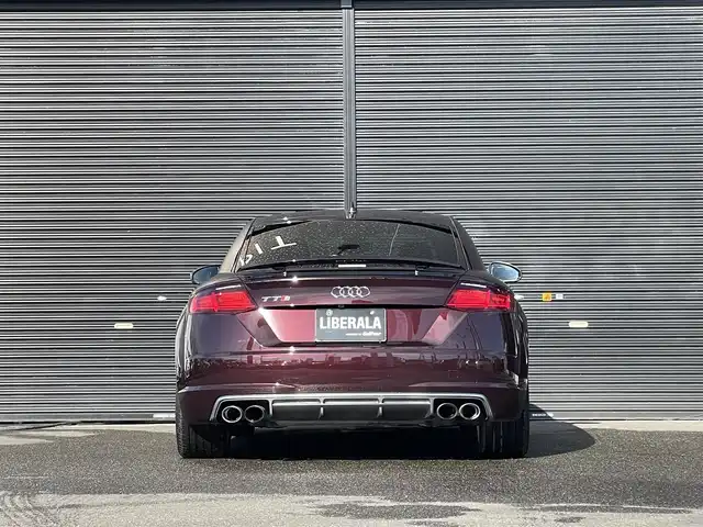 アウディ ＴＴＳクーペ ベースグレード 山梨県 2017(平29)年 1.2万km シラーズレッドメタリック Ａｕｄｉ　Ｅｘｃｌｕｓｉｖｅカラー　/Ｂ＆Ｏ　/灰革　/マトリクスＬＥＤ　/コンフォートＡ　/Ｐシート　/シートＨ　/デジタルメーター　/ＢＴ　/フルセグ　/Ｂカメラ　/クルコン　/Ａハイビーム　/スペアキー　/保証書