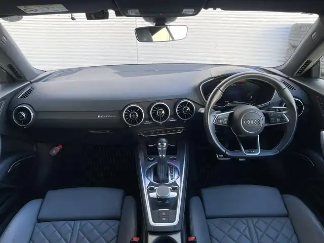 アウディ ＴＴＳクーペ ベースグレード 山梨県 2017(平29)年 1.2万km シラーズレッドメタリック Ａｕｄｉ　Ｅｘｃｌｕｓｉｖｅカラー　/Ｂ＆Ｏ　/灰革　/マトリクスＬＥＤ　/コンフォートＡ　/Ｐシート　/シートＨ　/デジタルメーター　/ＢＴ　/フルセグ　/Ｂカメラ　/クルコン　/Ａハイビーム　/スペアキー　/保証書