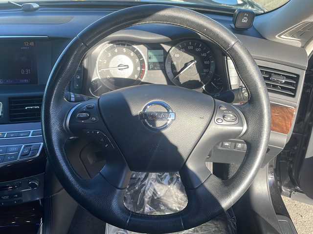 日産 フーガ 250GT 道東・釧路十勝 2012(平24)年 7.5万km ガーネットブラック 純正HDDナビ/　(AM/FM/CD/AUX)/フルセグTV/バックカメラ/ハーフレザーシート/純正前後ドライブレコーダー/クルーズコントロール/前席パワーシート/メモリシート/横滑り防止装置/助手席オットマン/前後コーナーセンサー/革巻きステアリング/ステアリングスイッチ/LEDヘッドライト/スペアキー