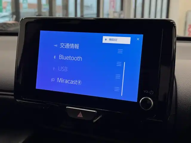 トヨタ ヤリスクロス ハイブリッド Z 滋賀県 2025(令7)年 0.1千km ブラックマイカ/プラチナホワイトパールマイカ ワンオーナー/純正ディスプレイオーディオ コネクティッドナビ＋/　Bluetooth FM AM Miracast/パノラミックビューモニター/パワーバックドア/トヨタチームメイト/ブラインドスポットモニター/6スピーカー/ETC2.0/Toyota Safety Sense/プリクラッシュセーフティー/レーントレーシングアシスト/レーンディパーチャーアラート/レーダークルーズコントロール/オートマチックハイビーム/パーキングサポートブレーキ/ステアリングヒーター/スマートキー×2/プッシュスタート/純正18インチアルミ/