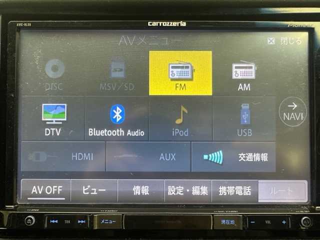 ホンダ ヴェゼル ハイブリッド Z 兵庫県 2015(平27)年 9.9万km ホワイトオーキッドパール 社外8インチメモリナビ(CD/DVD/フルセグ/Bluetooth)/バックカメラ/シートヒーター(D+N席)/電子パーキングブレーキ/ブレーキホールド/追従型クルーズコントロール/LEDヘッドライト/オートライト/フォグライト/ハーフレザーシート/ステアリングスイッチ/スマートキー/スペアキー/ETC