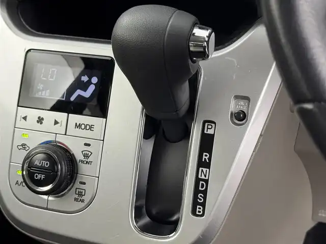 ダイハツ キャスト スタイル G SAⅡ 福岡県 2017(平29)年 5.9万km ファイアークォーツレッドM 純正ディスプレイオーディオ　/バックカメラ　/スマートアシストII　/コーナーセンサー　/衝突軽減ブレーキ　/横滑り防止装置　/アイドリングストップ　/プッシュスタート　/電動格納ドアミラー　/純正１５インチＡＷ　/ＬＥＤ