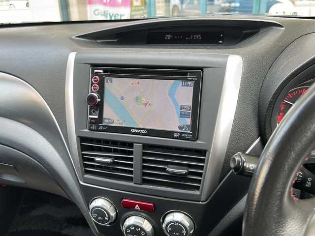 スバル インプレッサ 2．0GT 愛知県 2011(平23)年 15.6万km オブシディアンブラックパール 登録時155421Km/社外7インチメモリナビ/(ワンセグTV/DVD/AUX)/クルーズコントロール/ドラレコ前/革巻きステアリング/社外17インチAW(O・Z RACING)/社外マフラー(HKS)/社外強化クラッチ/ETC/スマートキー/(スペアキー×1)/取説/保証書