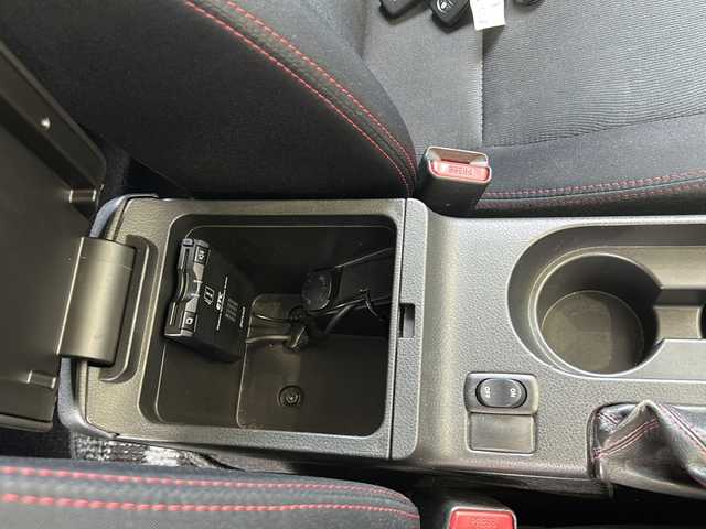 スバル インプレッサ 2．0GT 愛知県 2011(平23)年 15.6万km オブシディアンブラックパール 登録時155421Km/社外7インチメモリナビ/(ワンセグTV/DVD/AUX)/クルーズコントロール/ドラレコ前/革巻きステアリング/社外17インチAW(O・Z RACING)/社外マフラー(HKS)/社外強化クラッチ/ETC/スマートキー/(スペアキー×1)/取説/保証書