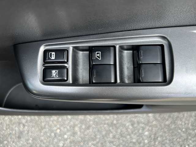 スバル インプレッサ 2．0GT 愛知県 2011(平23)年 15.6万km オブシディアンブラックパール 登録時155421Km/社外7インチメモリナビ/(ワンセグTV/DVD/AUX)/クルーズコントロール/ドラレコ前/革巻きステアリング/社外17インチAW(O・Z RACING)/社外マフラー(HKS)/社外強化クラッチ/ETC/スマートキー/(スペアキー×1)/取説/保証書
