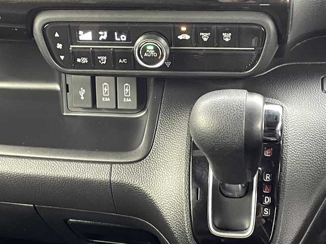 ホンダ Ｎ ＢＯＸ カスタム G EX ターボ ホンダセンシング 熊本県 2019(平31)年 2.8万km プレミアムベルベットパープル・パール 純正ナビ（ＣＤ・ＤＶＤ・フルセグ・ＢＴ・ＡＵＸ・ｉｐｏｄ・ＵＳＢ）/バックカメラ　/社外前後ドライブレコーダー　/ビルトインＥＴＣ　/両側パワースライドドア　/後ろのみコーナーセンサー　/ホンダセンシング/・衝突軽減ブレーキ/・レーダークルーズコントロール/・レーンキープアシスト/・先行車発進お知らせ機能/・路外逸脱制御機能/・標識認識システム/横滑り防止/パドルシフト/ハーフレザーシート/純正フロアマット/純正１５インチAW/オートライト/LEDヘッドライト/フォグライト/スマートキー/プッシュスタート