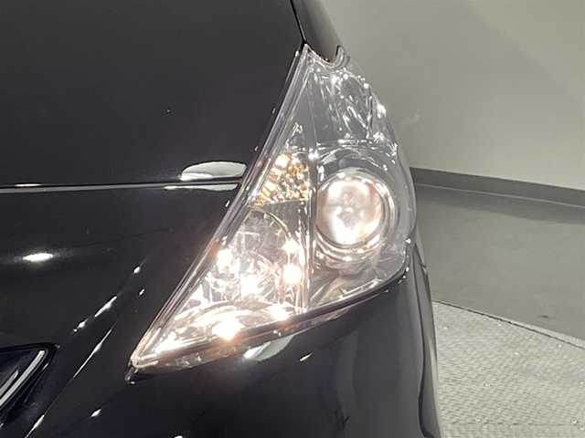 トヨタ プリウス α S チューンブラック 愛知県 2014(平26)年 4.4万km ブラック 純正ＳＤナビ(NSCP-W64)/(Ｂｌｕｅｔｏｏｔｈ/地デジ/SD/CD/AUX)/DN登録時地図SDなし/衝突軽減ブレーキ（プリクラッシュセーフティ）/バックカメラ　/ビルトインＥＴＣ　/プッシュスタート　/　　-スマートキー　/純正フロアマット　/オートライト　/オートエアコン/フォグランプ　/ステアリングスイッチ　/盗難防止装置